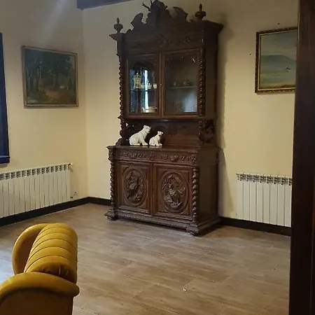 Casa vacanze Dom W Sosnowym Lesie Przy Jeziorze *