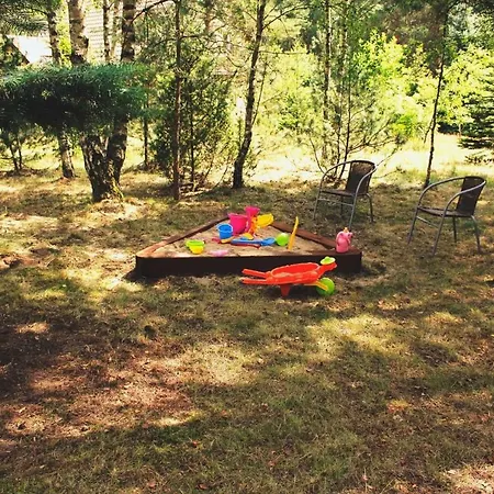 Dom W Sosnowym Lesie Przy Jeziorze Casa vacanze Lipnica (Bytow)