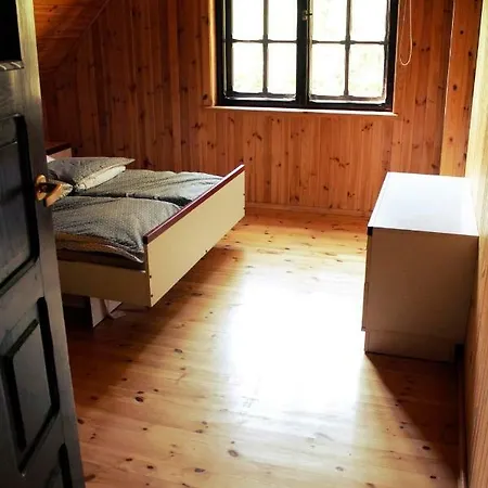 Casa vacanze Dom W Sosnowym Lesie Przy Jeziorze *
