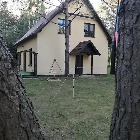 Dom W Sosnowym Lesie Przy Jeziorze Lipnica (Bytow)